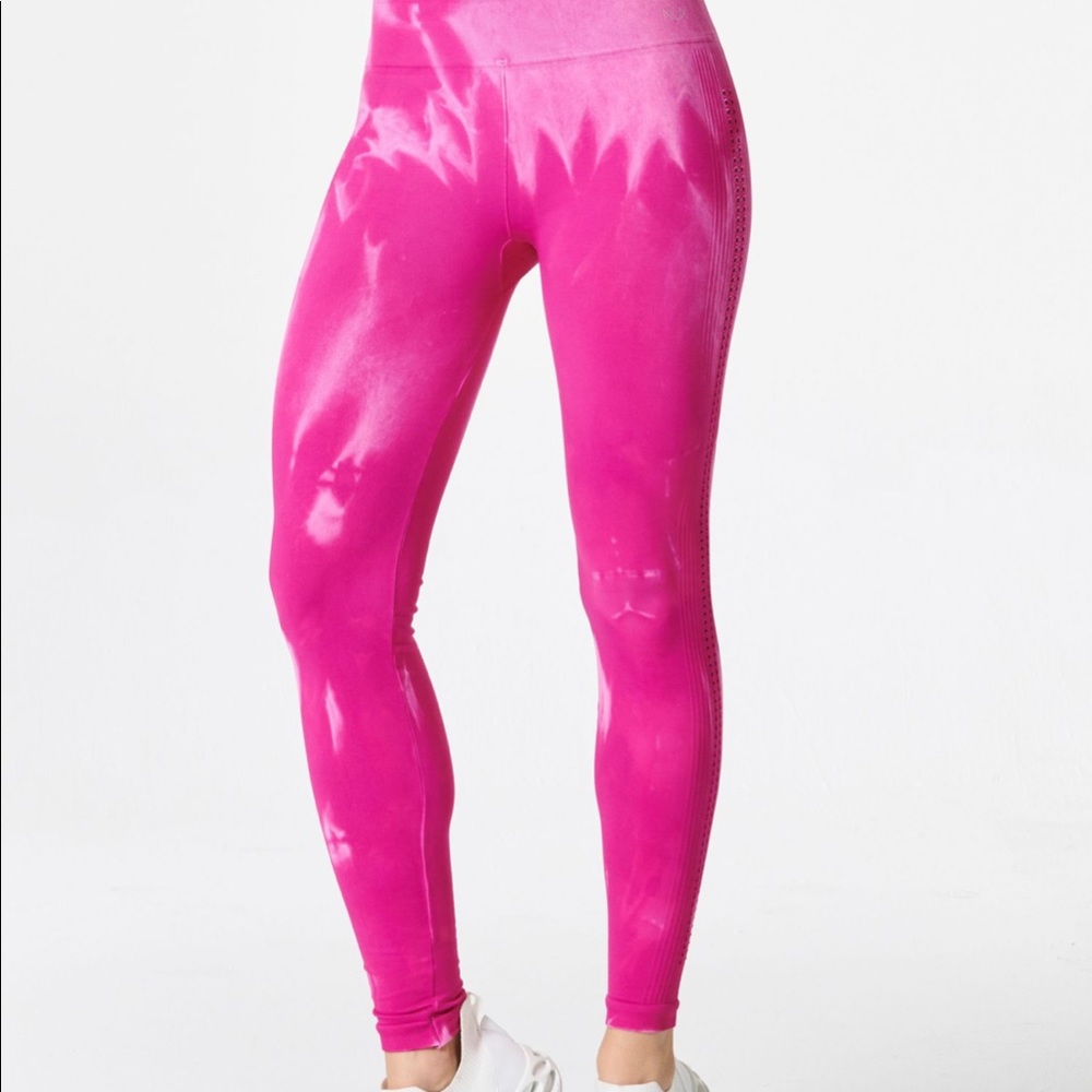 NWT Nux Awakened Leggings
